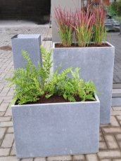 YAST - Bloembak / Zuil YAST - Bloembak